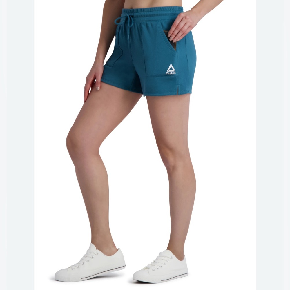 Reebok Women’s Marine Blue 4” Inseam Favorite Exercise Sports Shorts / Large